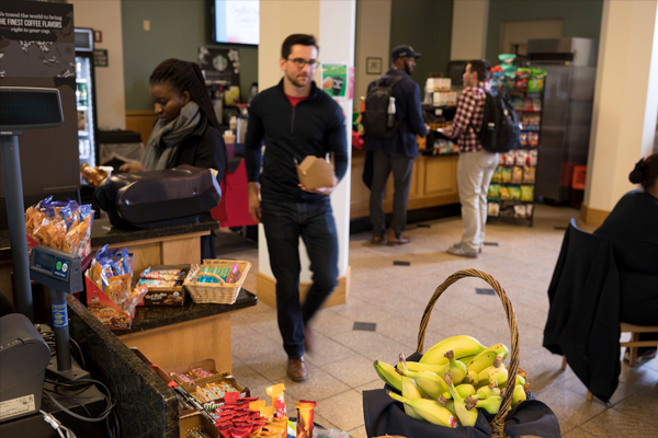Students grab food from the Atrium Café